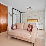 Cariad Boutique