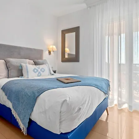 Alojamento de Acomodação e Pequeno-almoço Cariad Boutique 4*